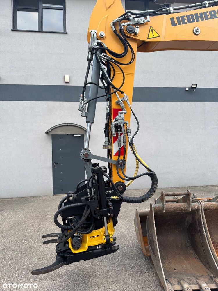 Liebherr A910 Compact Litronic - 14