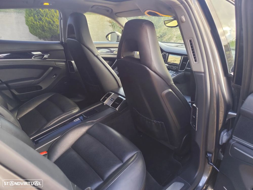 Porsche Panamera Platinum Edition - 10
