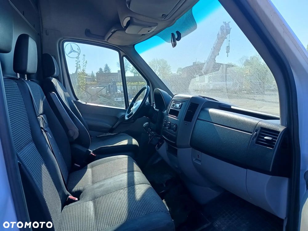 Mercedes-Benz Sprinter 906.211 EEV - 9