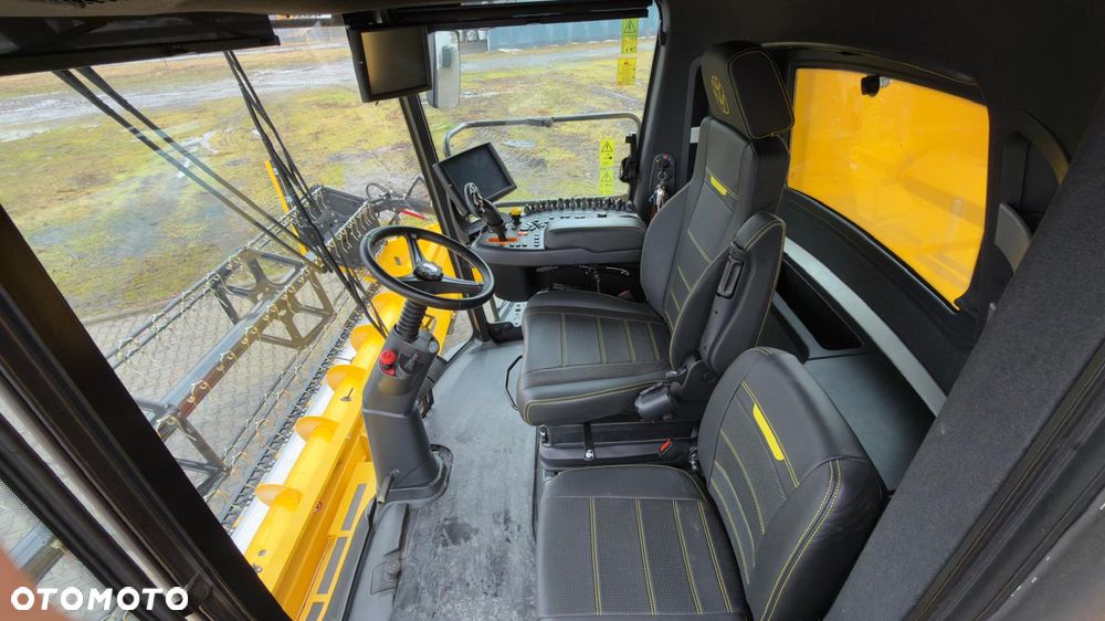 New Holland CR9.90 - 8