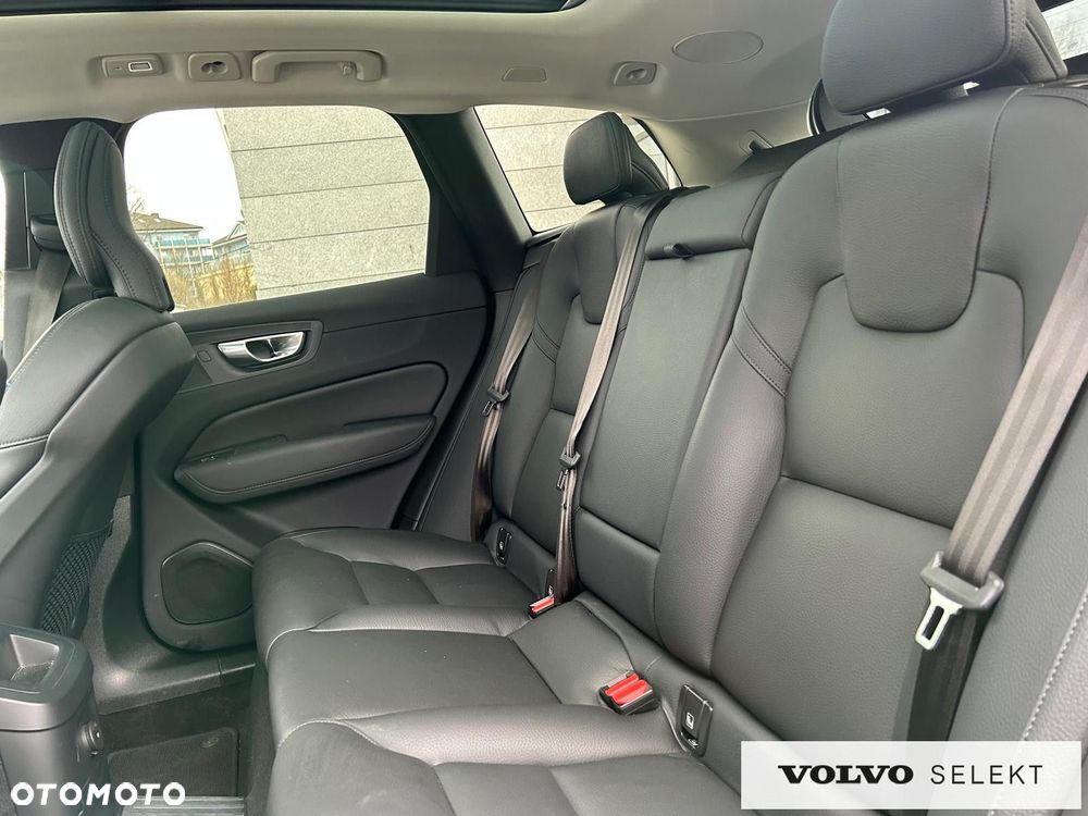 Volvo XC 60 - 32