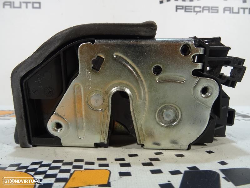 Fecho Da Porta Frente Direita Bmw 5 (F10)  51217202144 / 7202144 / A05 - 8
