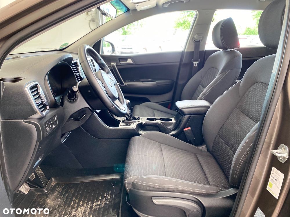 Kia Sportage 1.6 GDI 2WD DREAM-TEAM EDITION - 10
