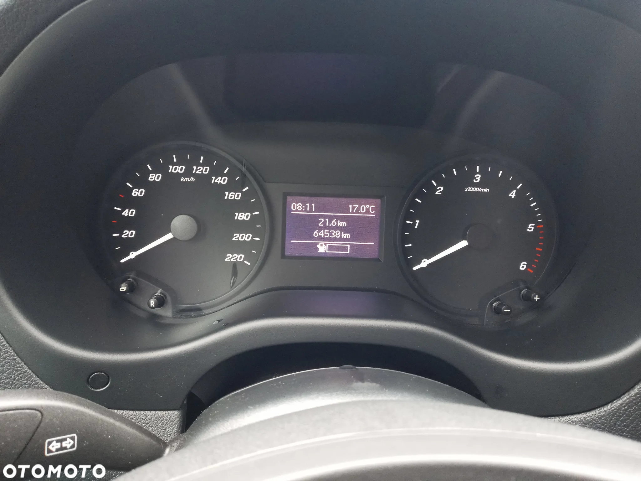 Mercedes-Benz VITO 111 - 12