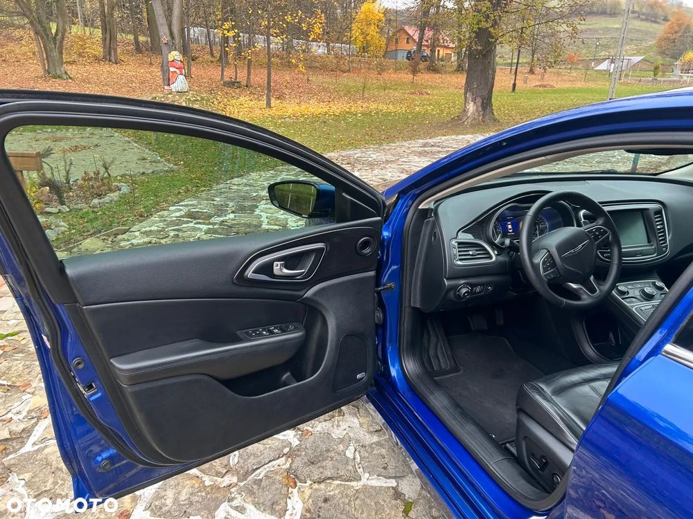 Chrysler 200 - 20
