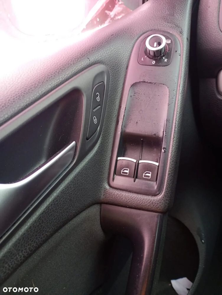 Volkswagen Golf 1.4 TSI Highline - 8