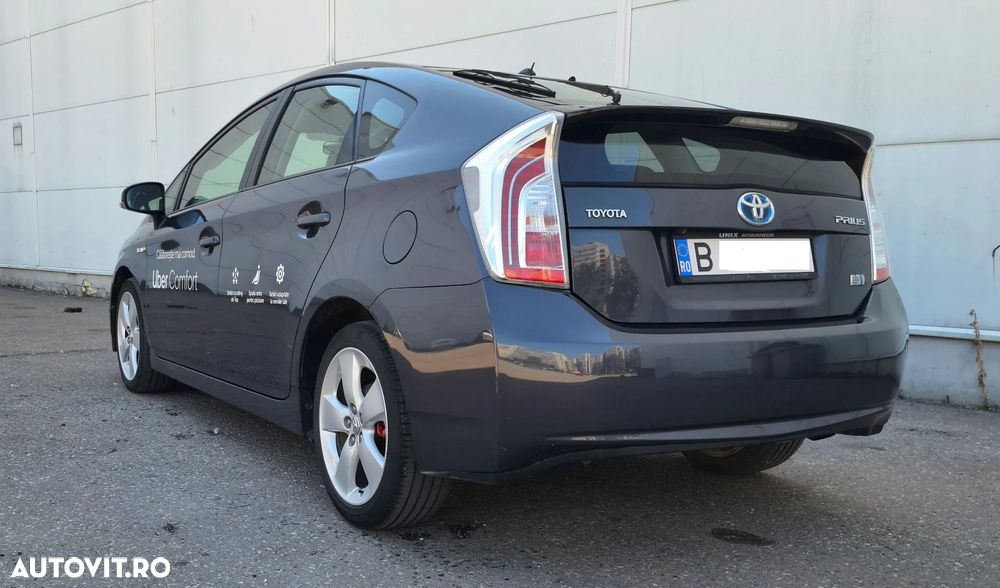 Toyota Prius Terra - 7
