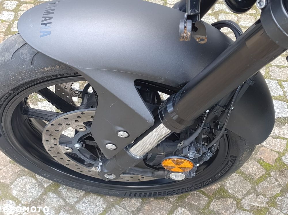 Yamaha R7 - 18