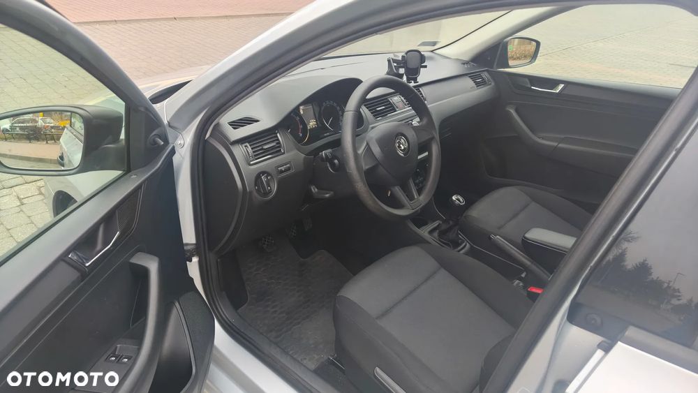 Skoda RAPID 1.0 TSI Active - 7