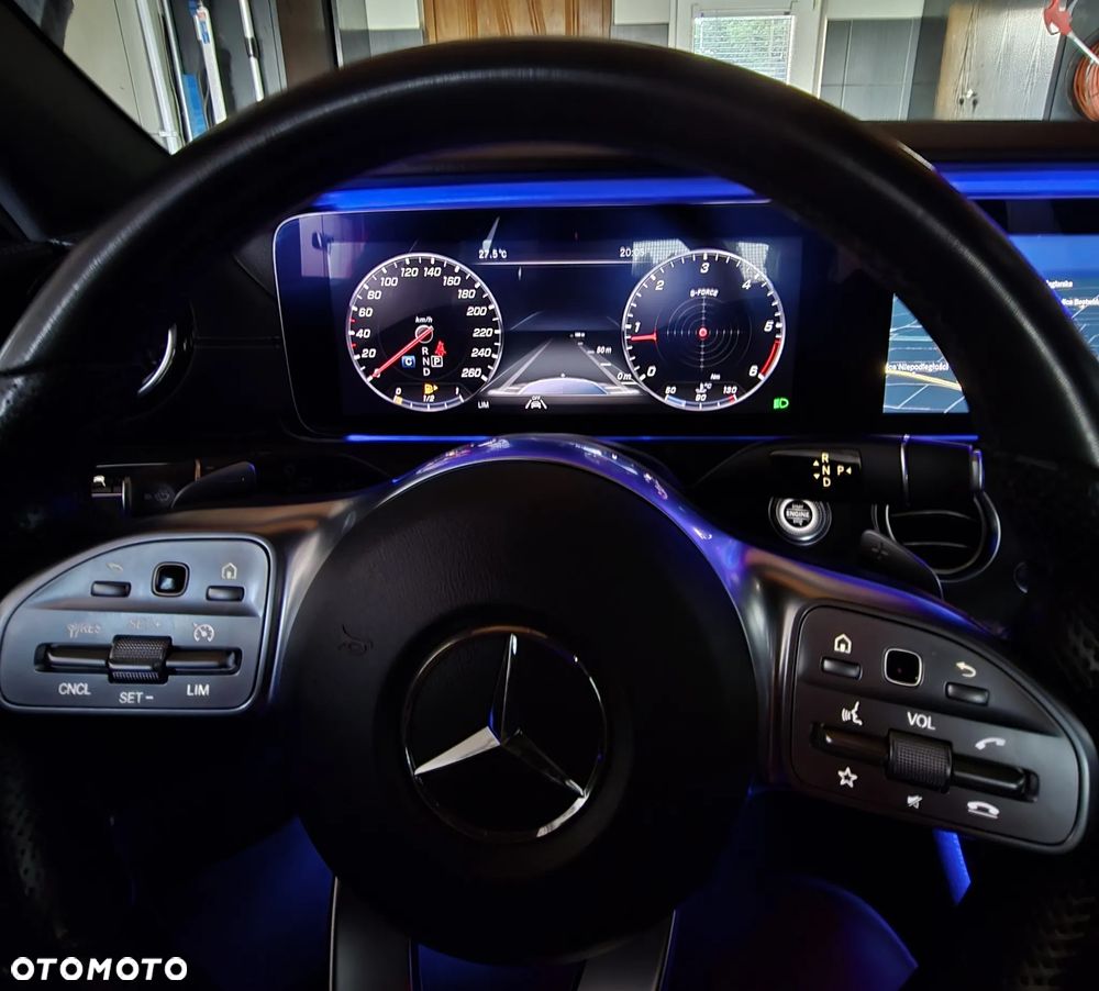 Mercedes-Benz Klasa E 220 d 9G-TRONIC AMG Line - 28
