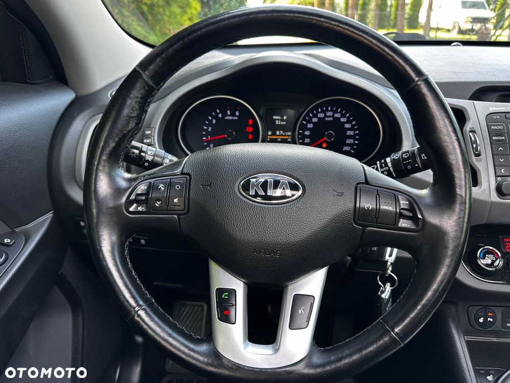 Kia Sportage 2.0 CRDI 4WD Automatik Fifa World Cup Edition - 18