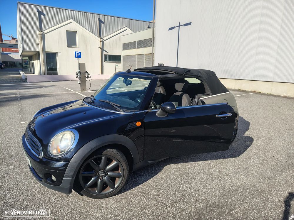MINI Cabrio One - 13