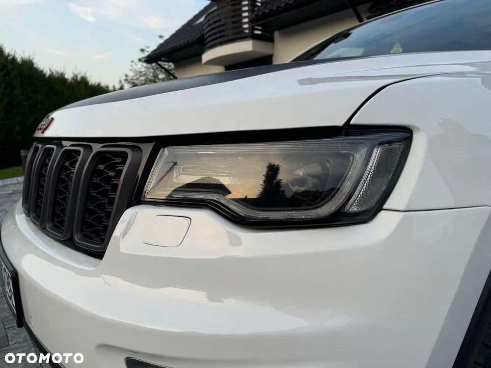 Jeep Grand Cherokee - 11