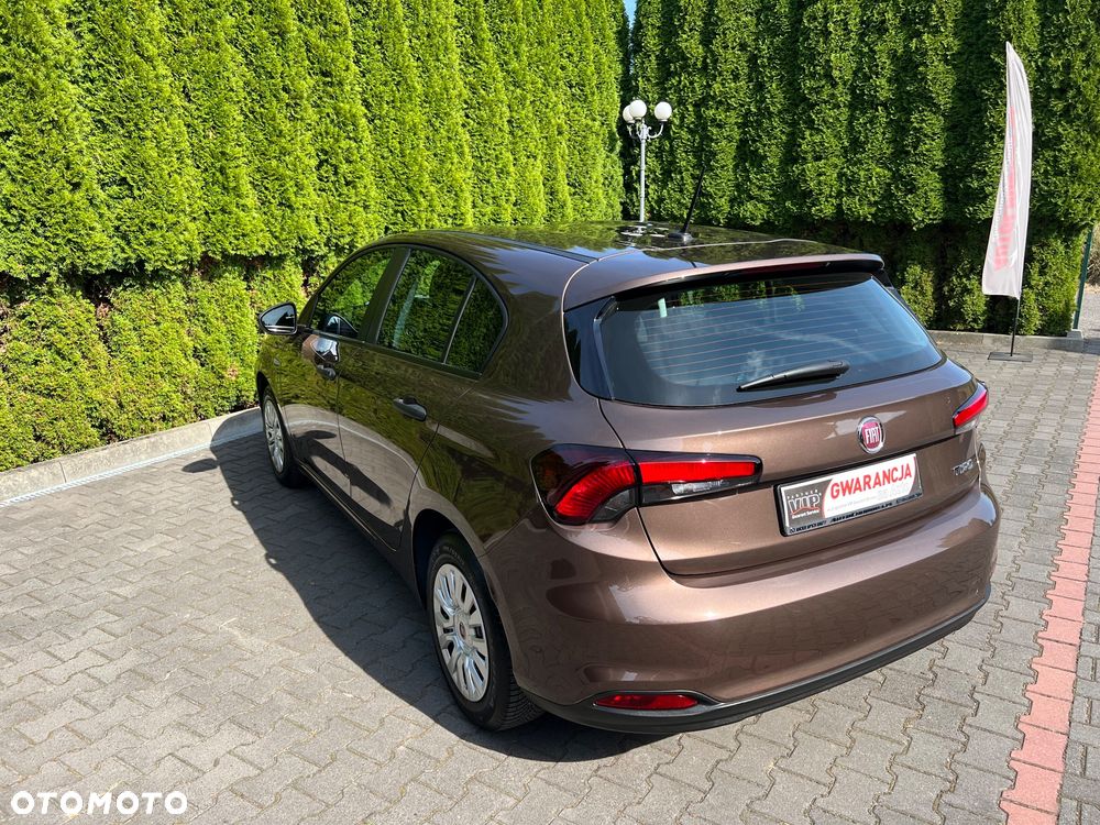 Fiat Tipo 1.4 16v Easy - 10