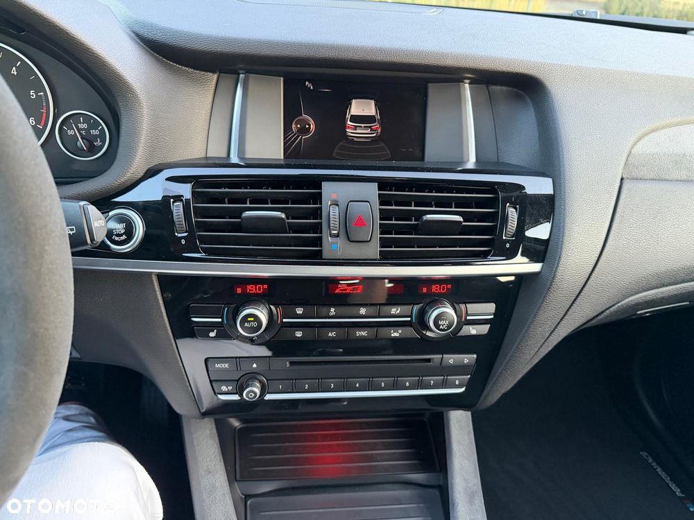 BMW X3 xDrive20d - 32
