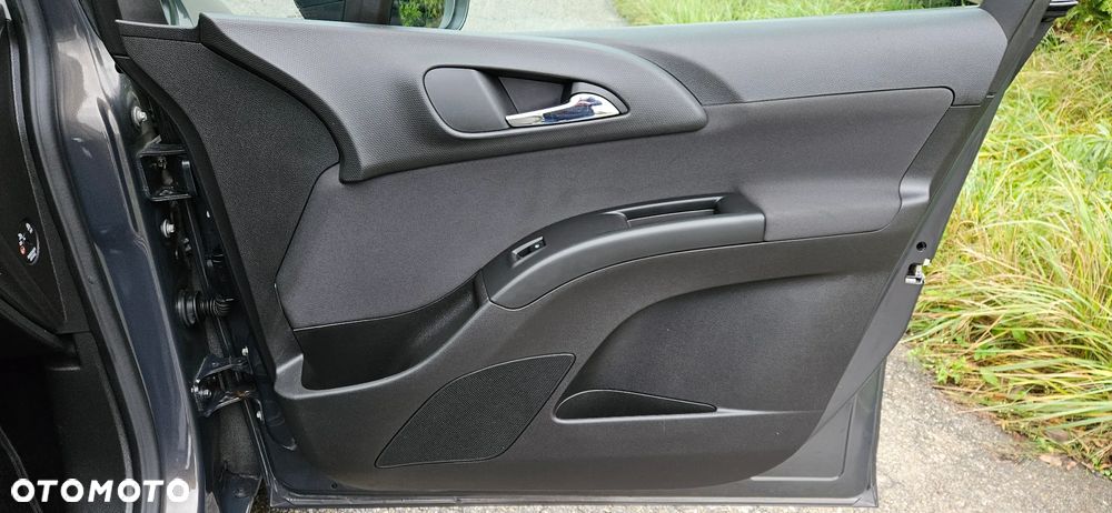Opel Meriva - 24