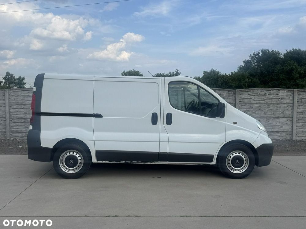 Opel Vivaro - 19