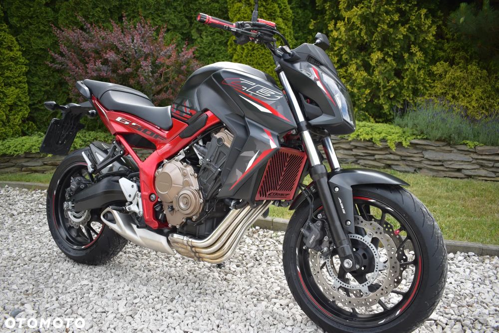Honda CB - 10
