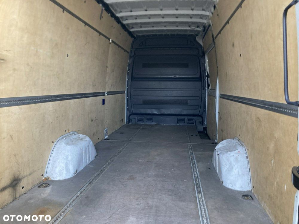 Mercedes-Benz Sprinter - 7