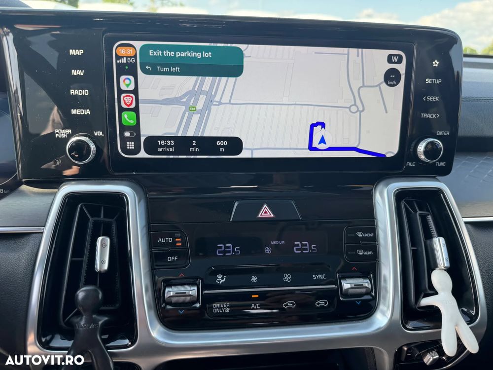 Kia Sorento 1.6 T-GDI HEV 6AT 4x2 5P Design - 17