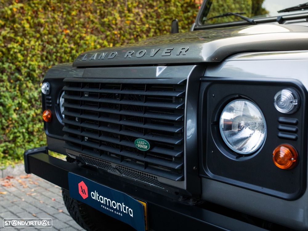 Land Rover Defender 110 SW 2.4 CRD S - 7