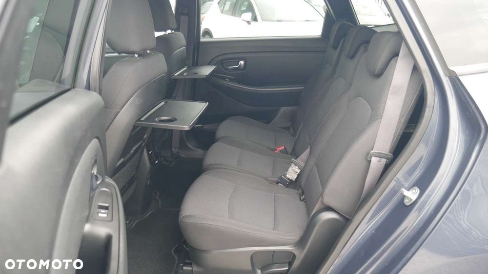 Kia Carens - 19