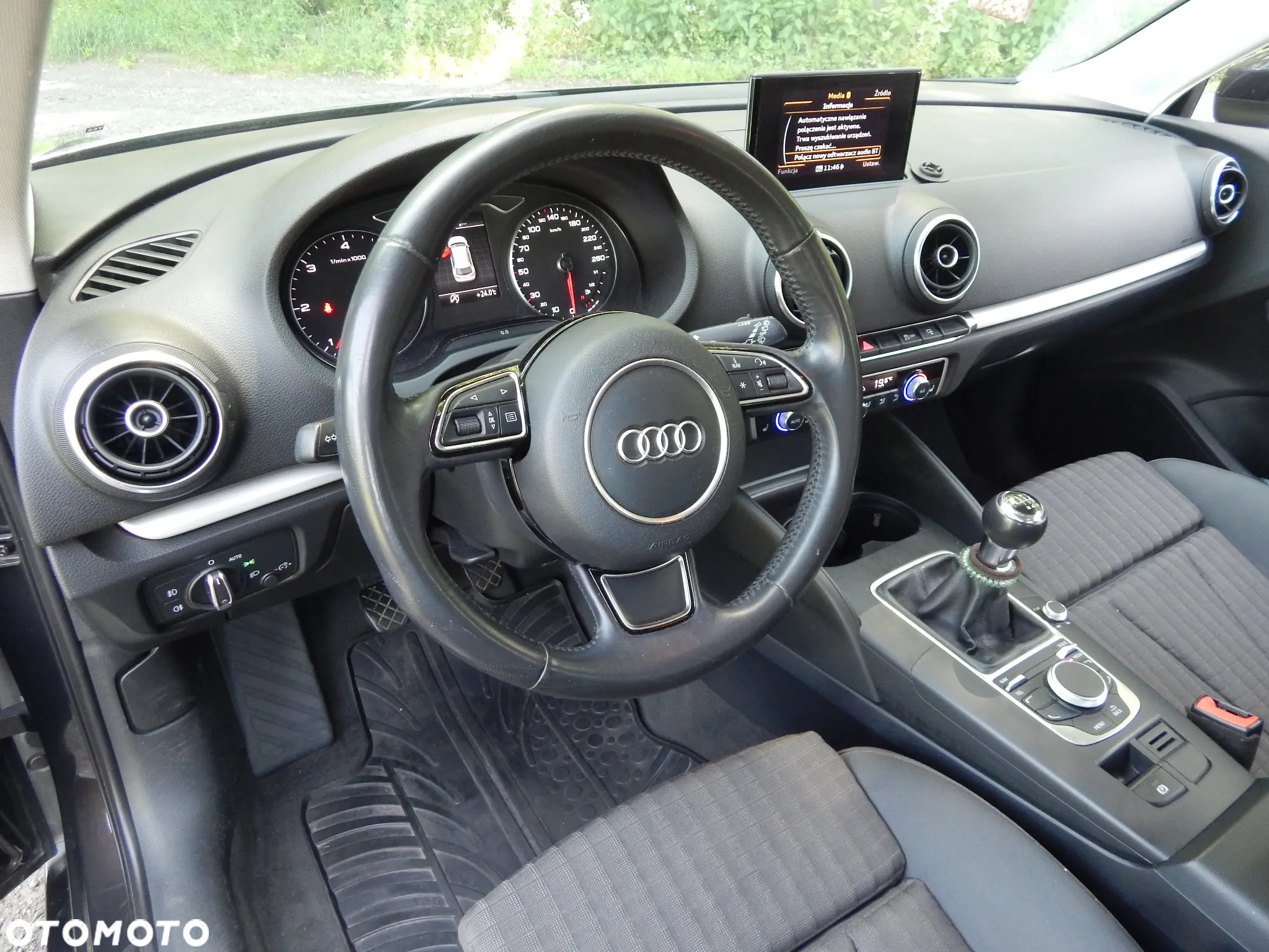 Audi A3 1.6 TDI Sportback Ambiente - 8