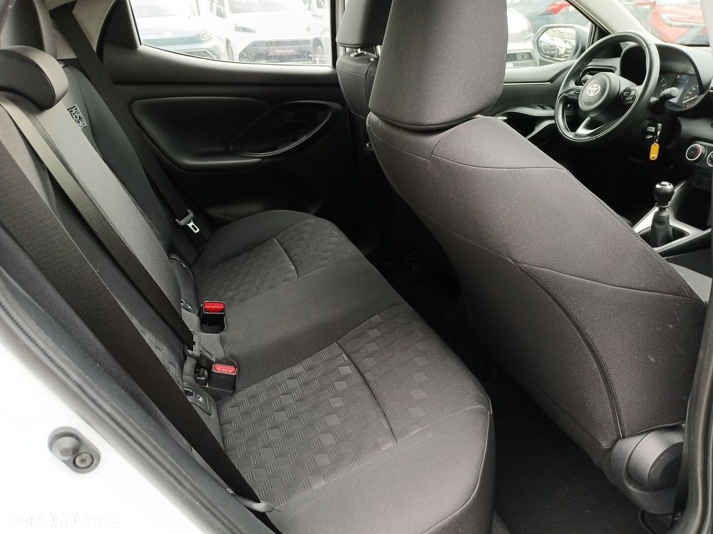 Toyota Yaris 1.5 Comfort - 10