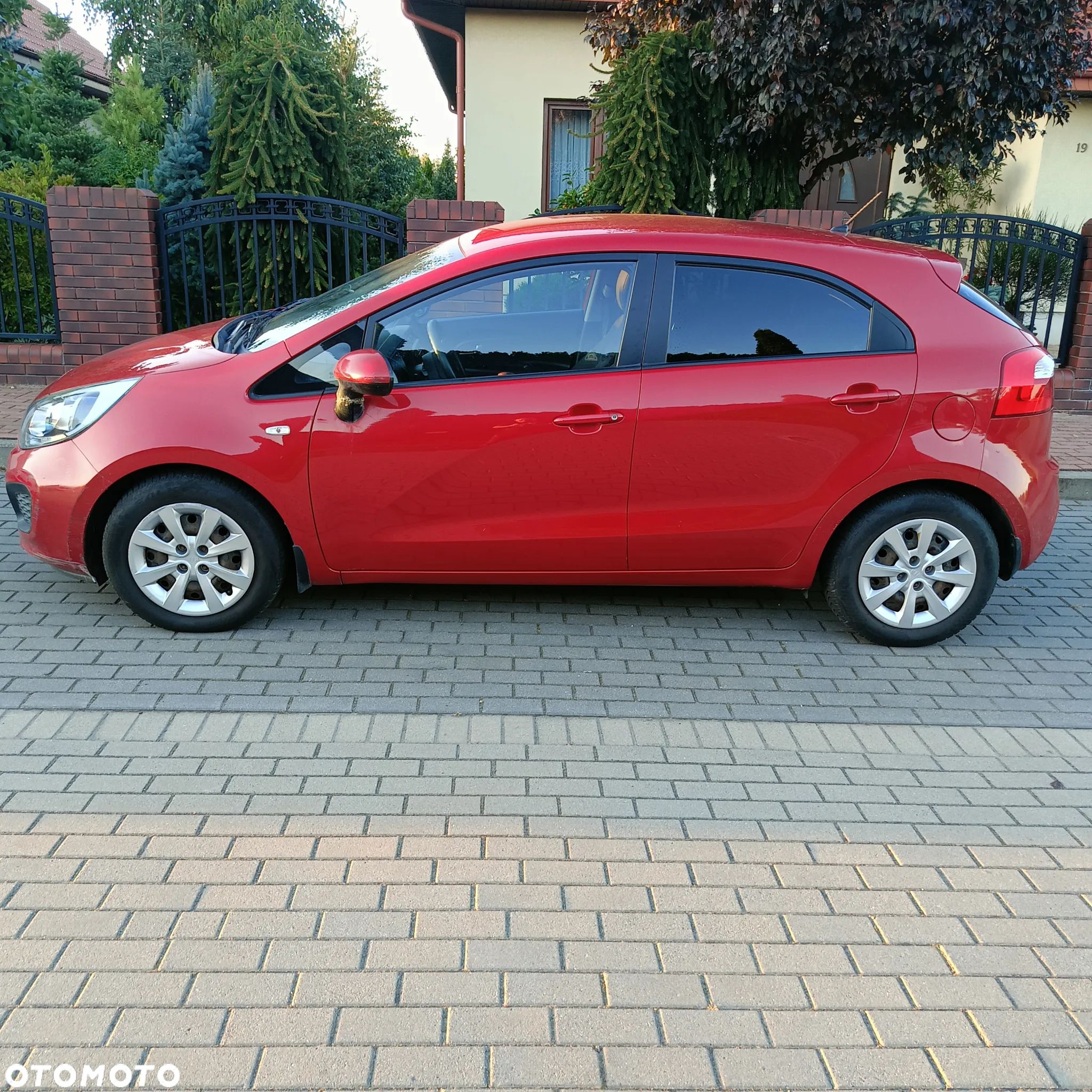 Kia Rio 1.2 Attract - 1