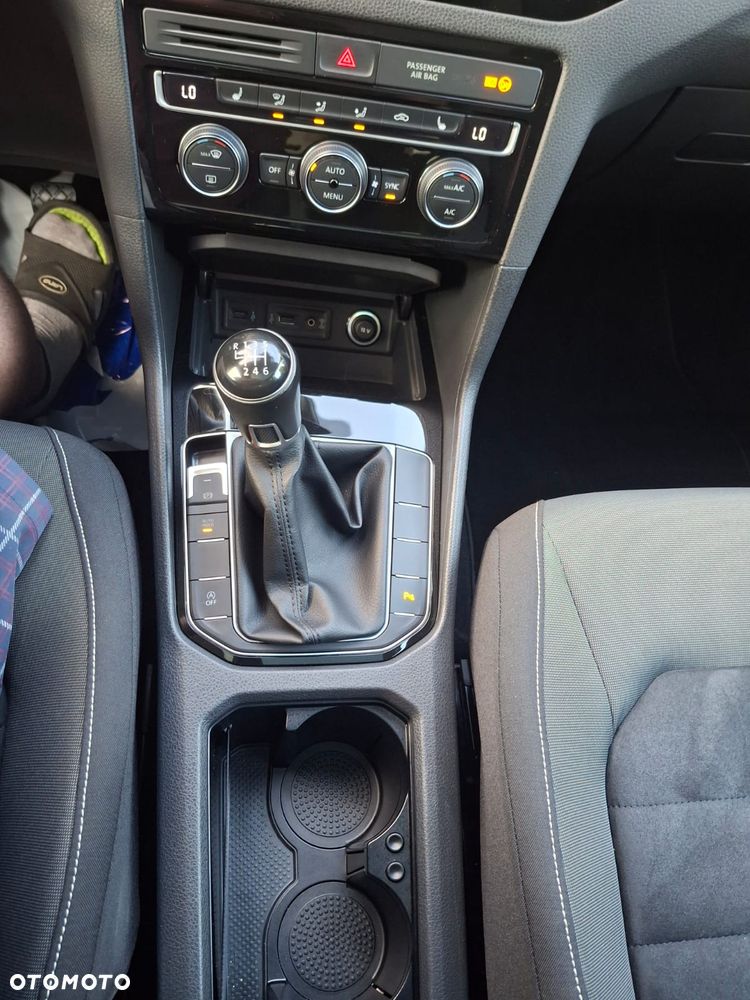 Volkswagen Golf Sportsvan SV 1.4 TSI BMT Highline - 14