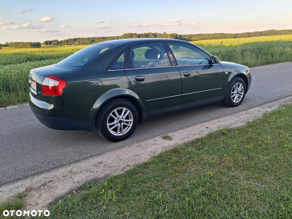 Audi A4 Limousine - 7