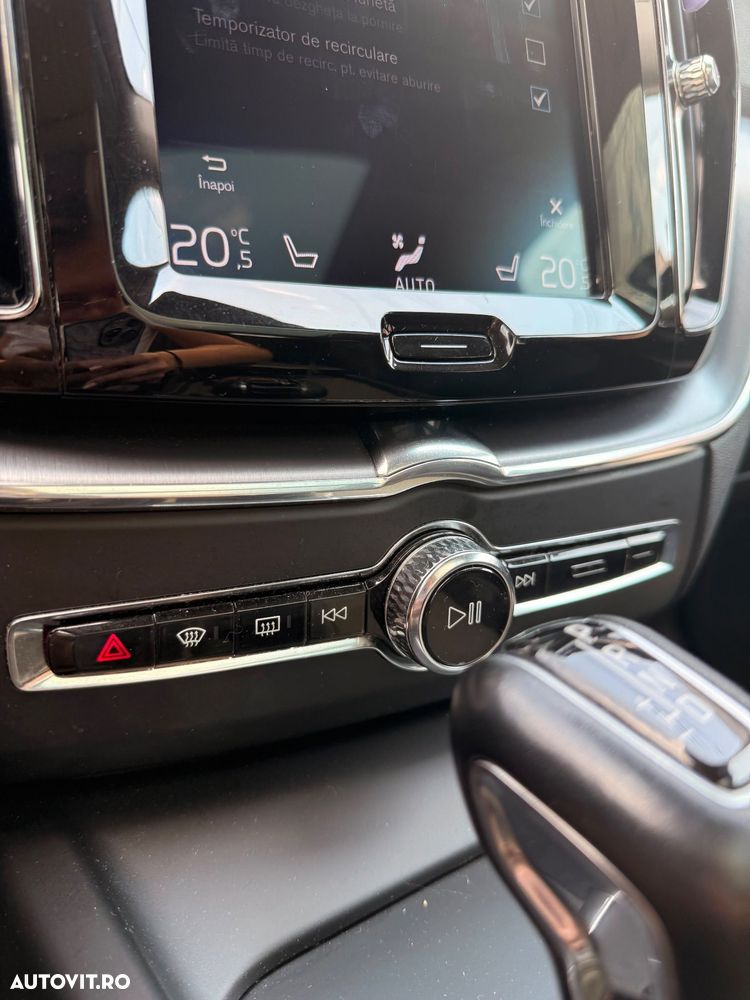 Volvo XC 60 D4 Momentum - 33