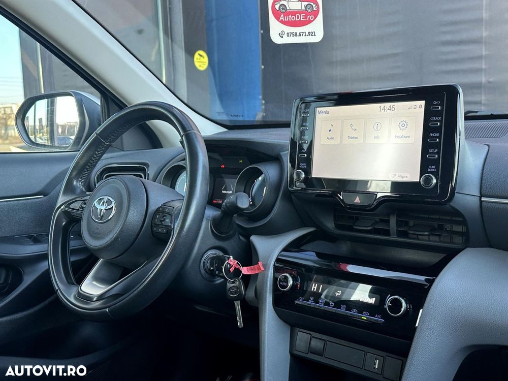 Toyota Yaris Cross - 10