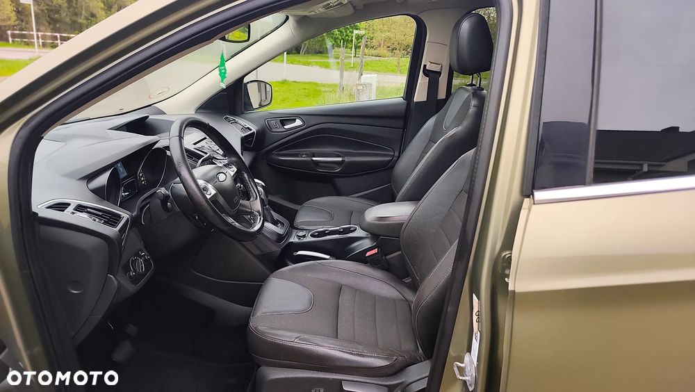 Ford Kuga 2.0 TDCi 4WD Titanium Plus - 34