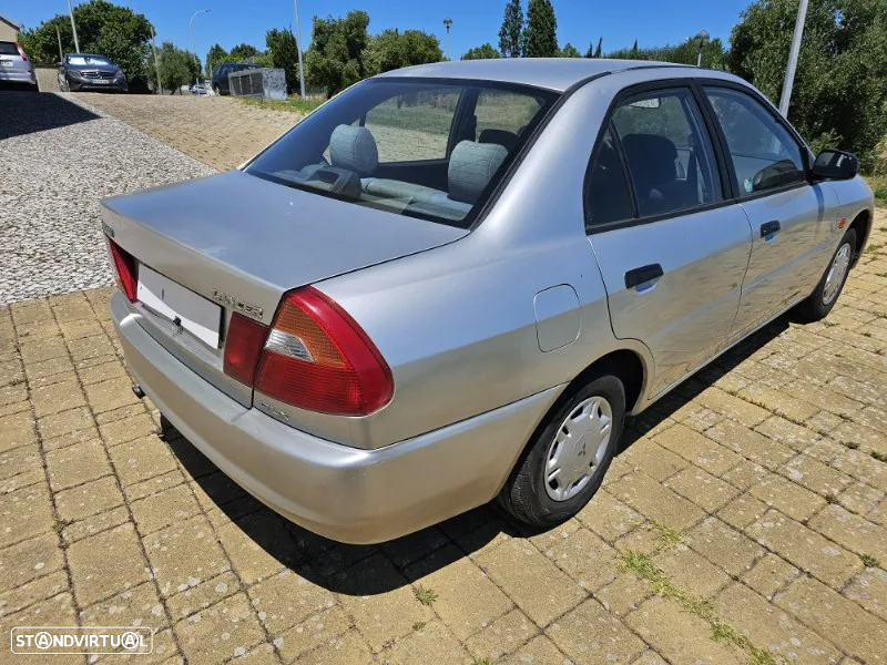 Mitsubishi Lancer 1.3 GLX - 21