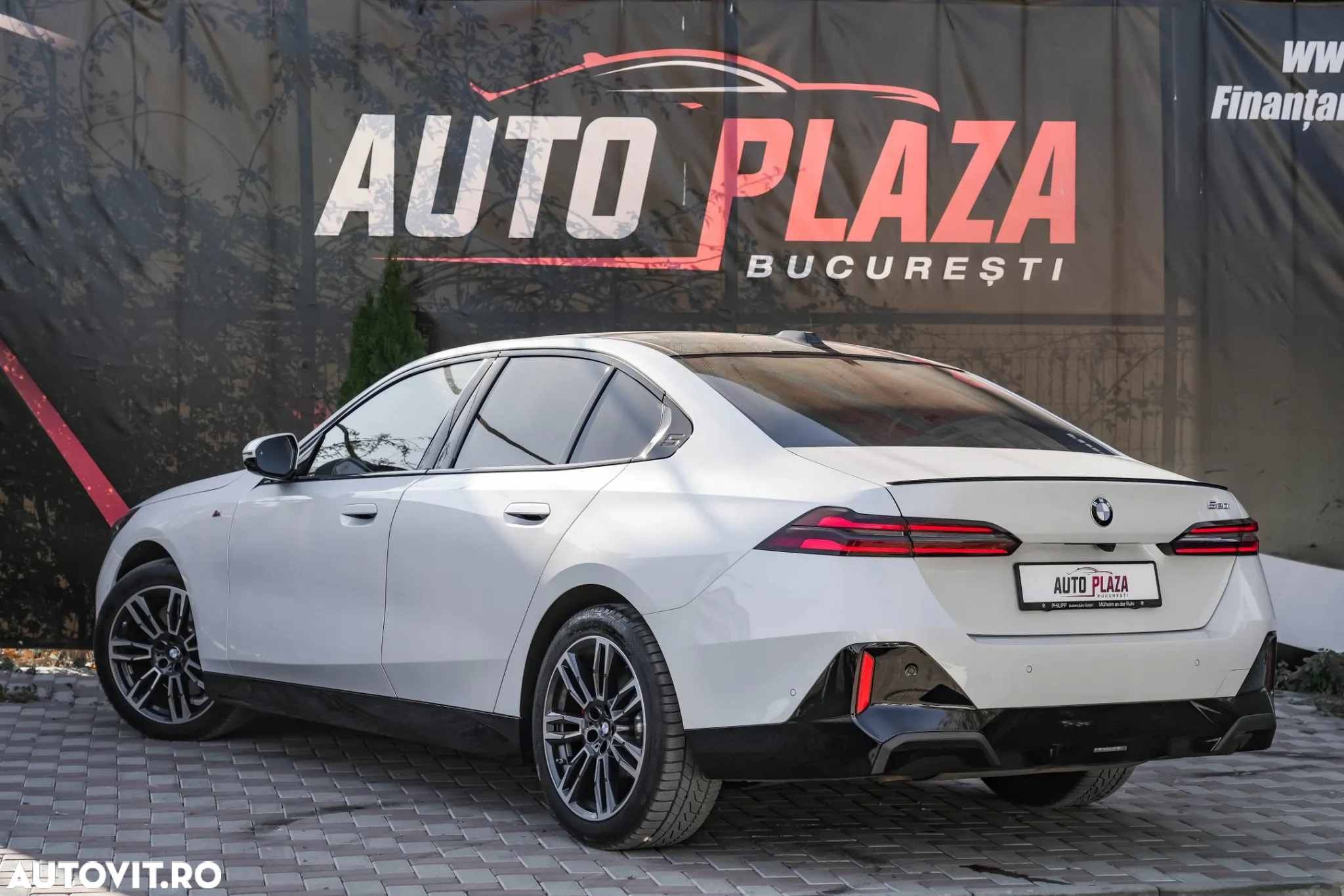BMW Seria 5 520i Aut. - 3
