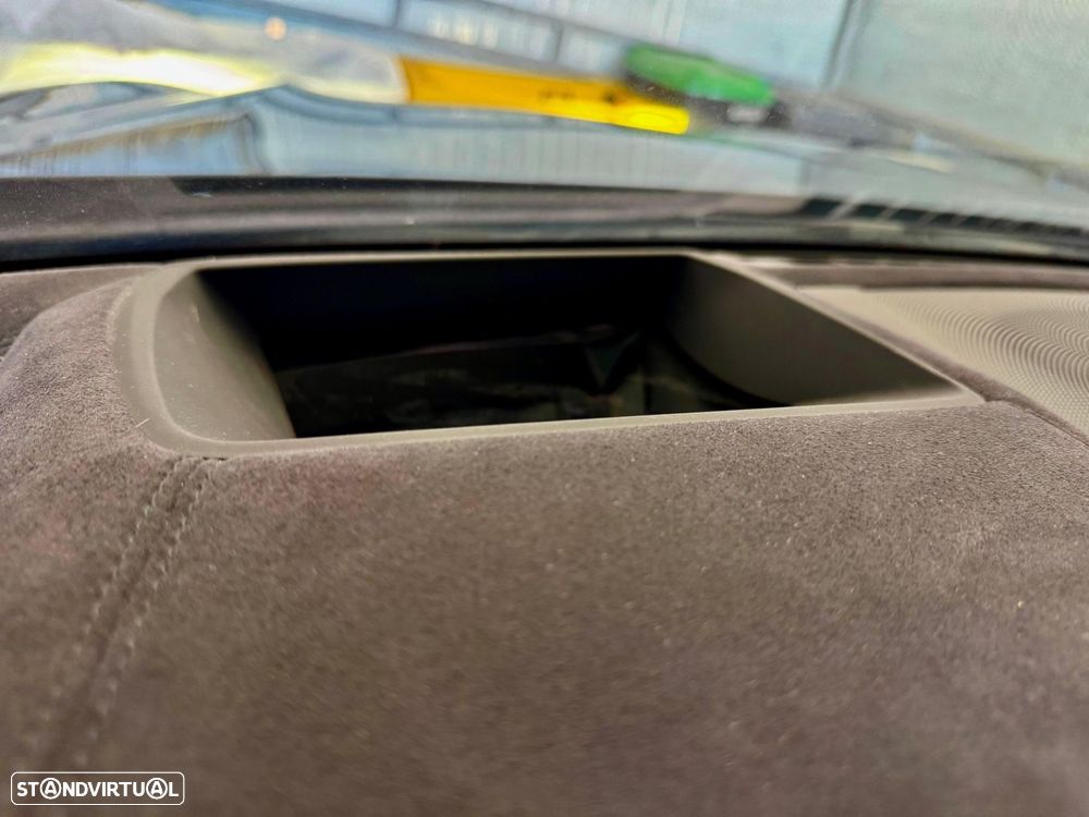 BMW M8 Competition - 42