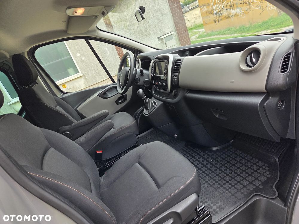 Renault Trafic - 22