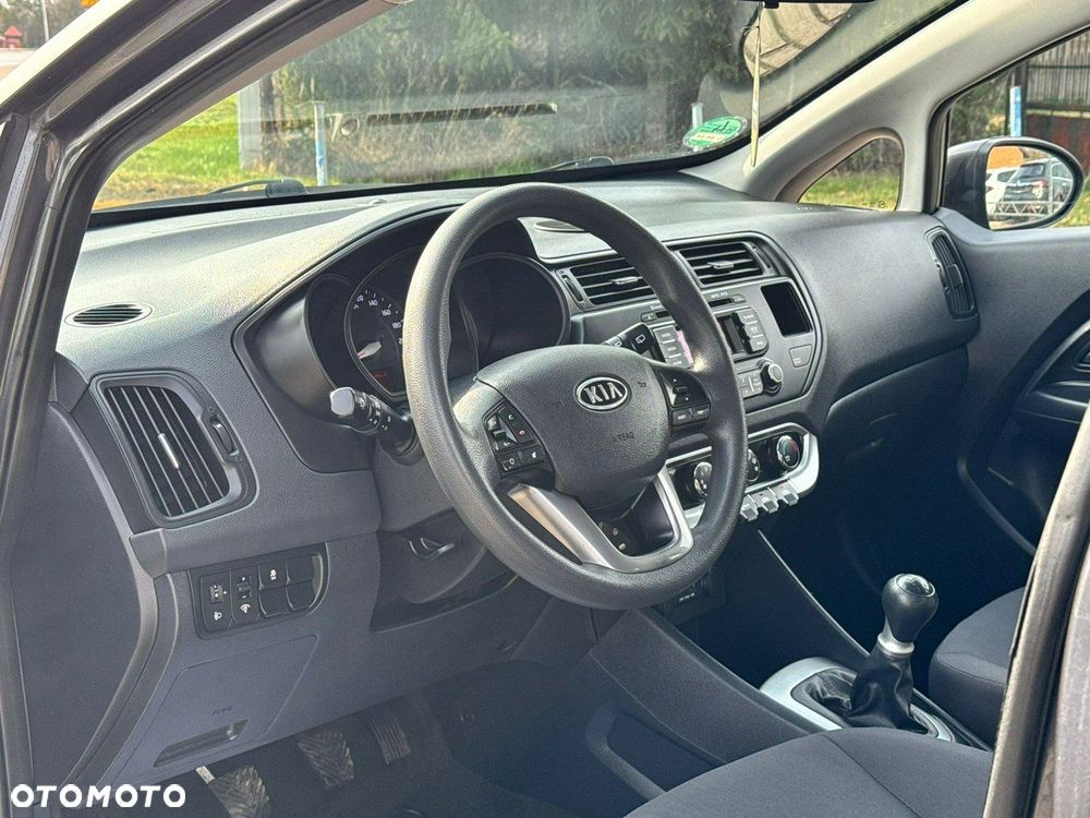 Kia Rio 1.2 Attract - 19