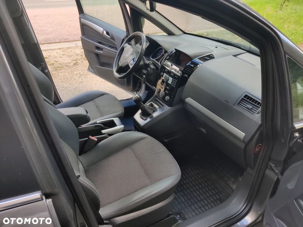 Opel Zafira 1.8 Easytronic Cosmo - 21