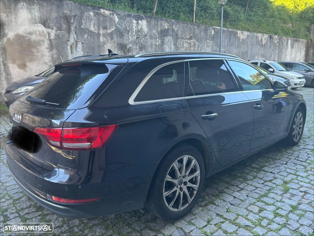 Audi A4 2.0 TDI Advance S tronic - 4