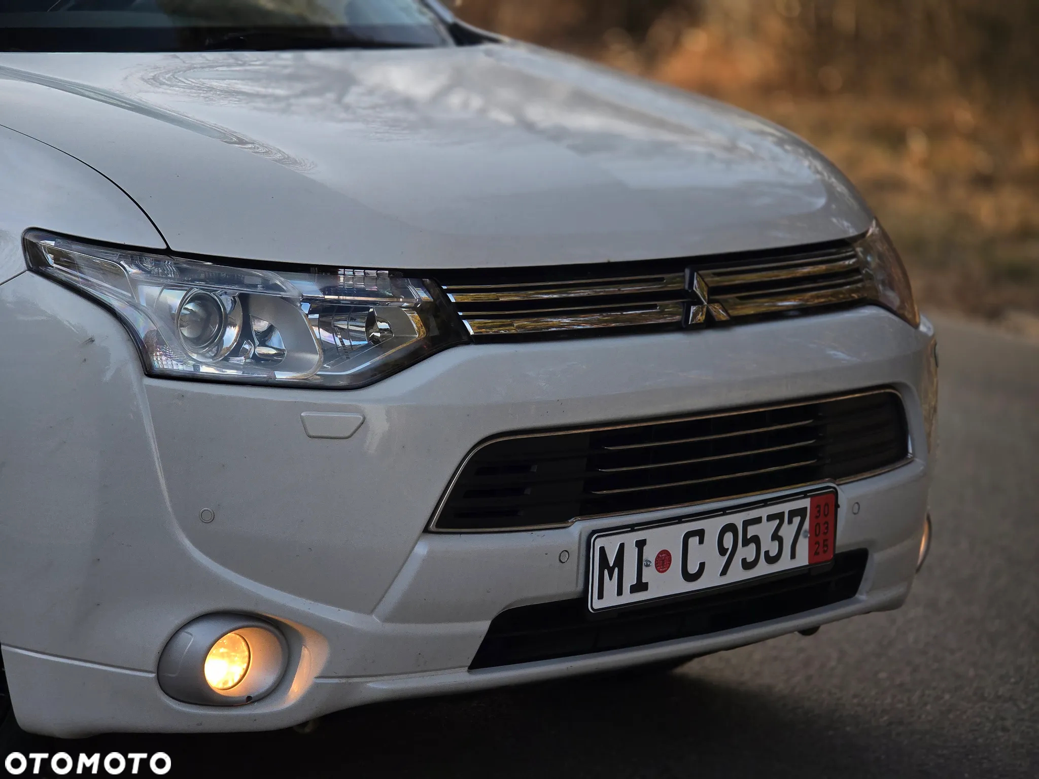 Mitsubishi Outlander 2.0 4WD Plug-In Hybrid - 30