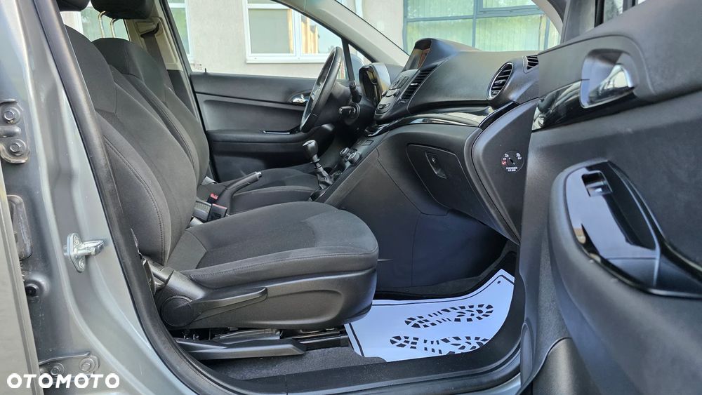 Chevrolet Orlando - 19