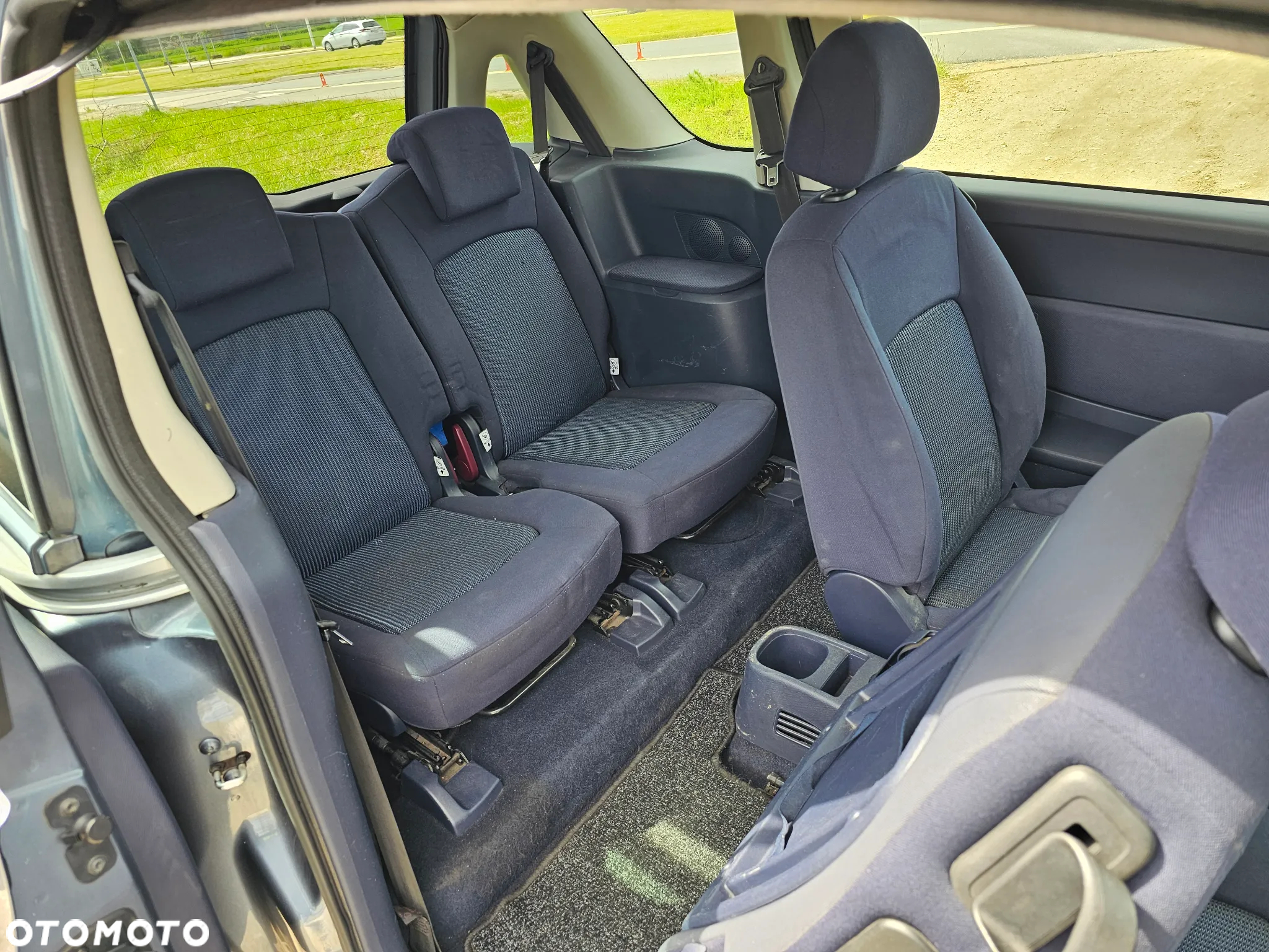 Peugeot 1007 - 10