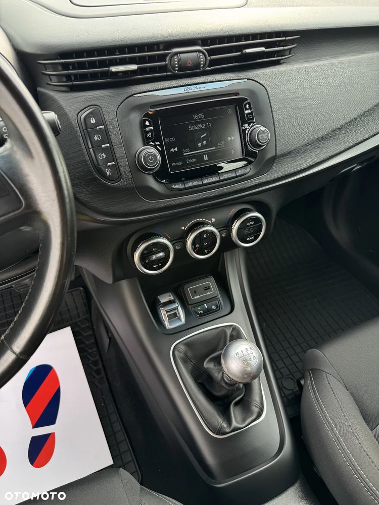 Alfa Romeo Giulietta 2.0 JTDM Exclusive EU6 - 37