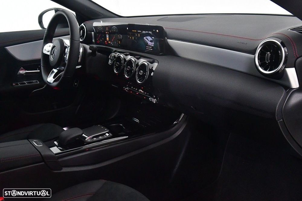 Mercedes-Benz CLA 180 - 15