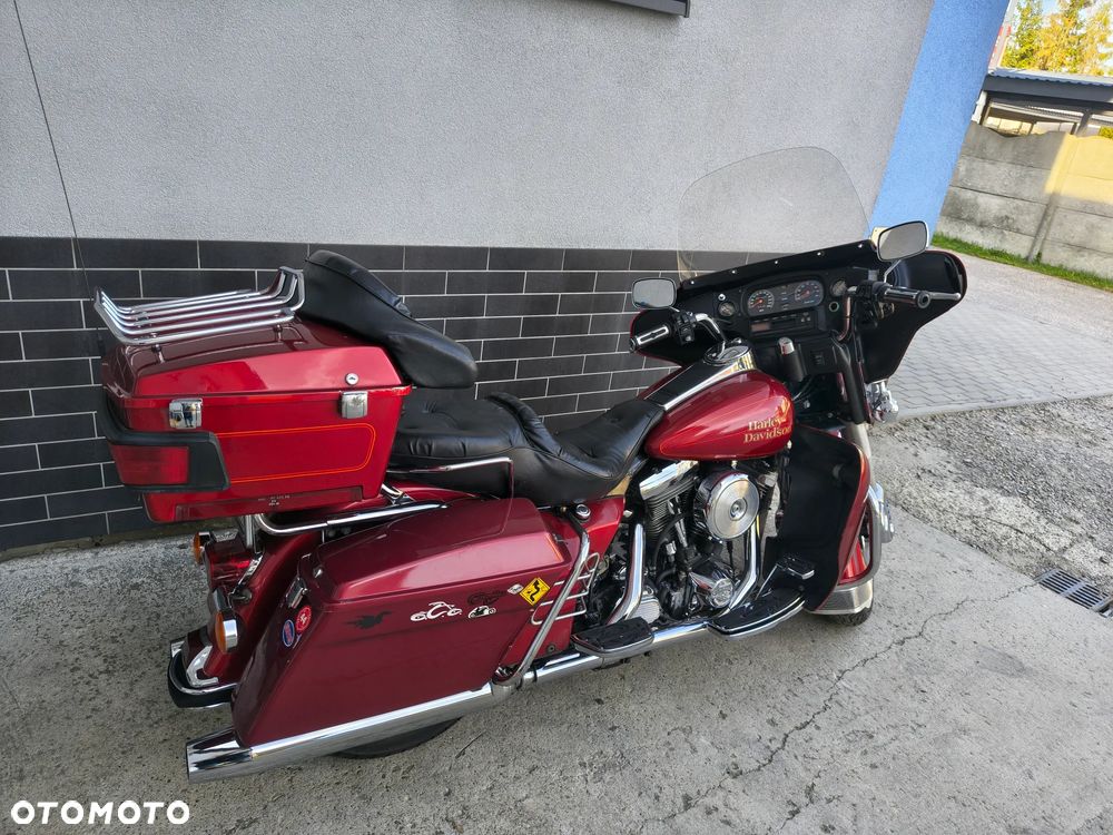 Harley-Davidson FLHT Electra Glide Standard - 18