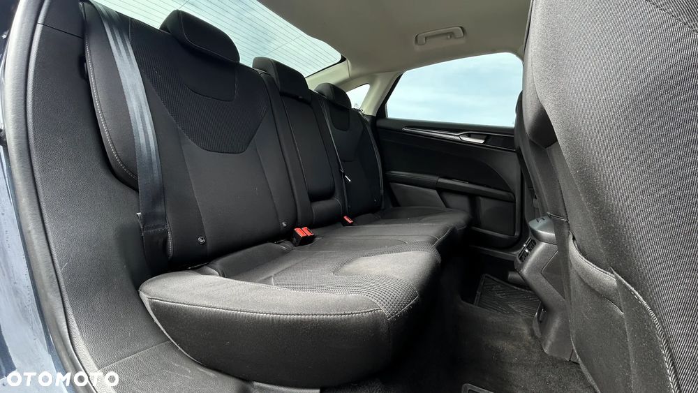 Ford Mondeo 2.0 Hybrid Titanium - 22