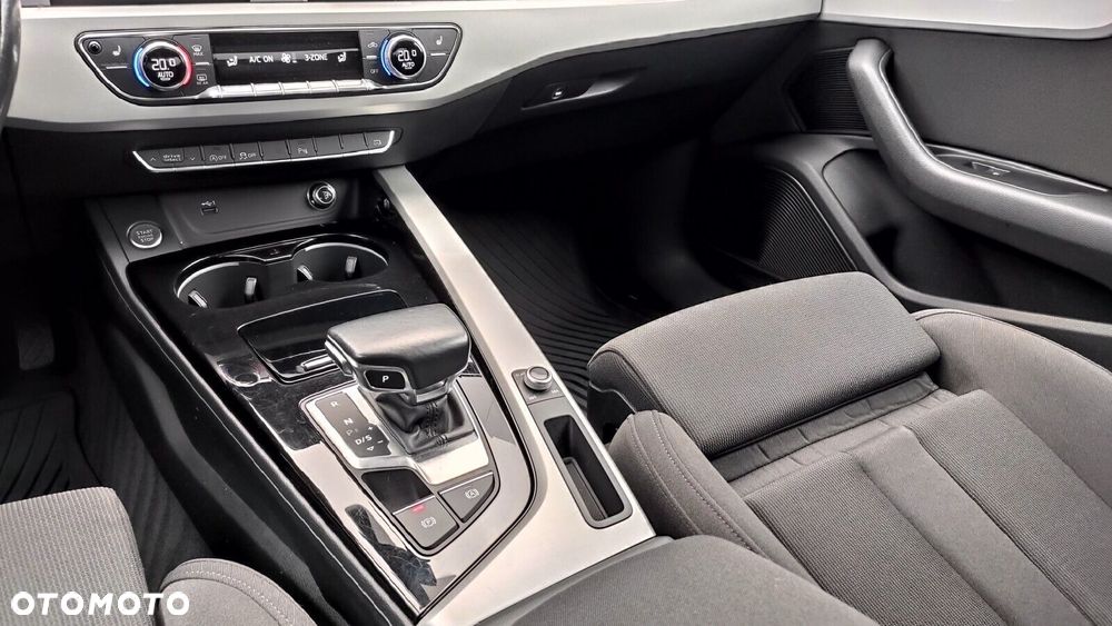 Audi A4 Limousine - 30