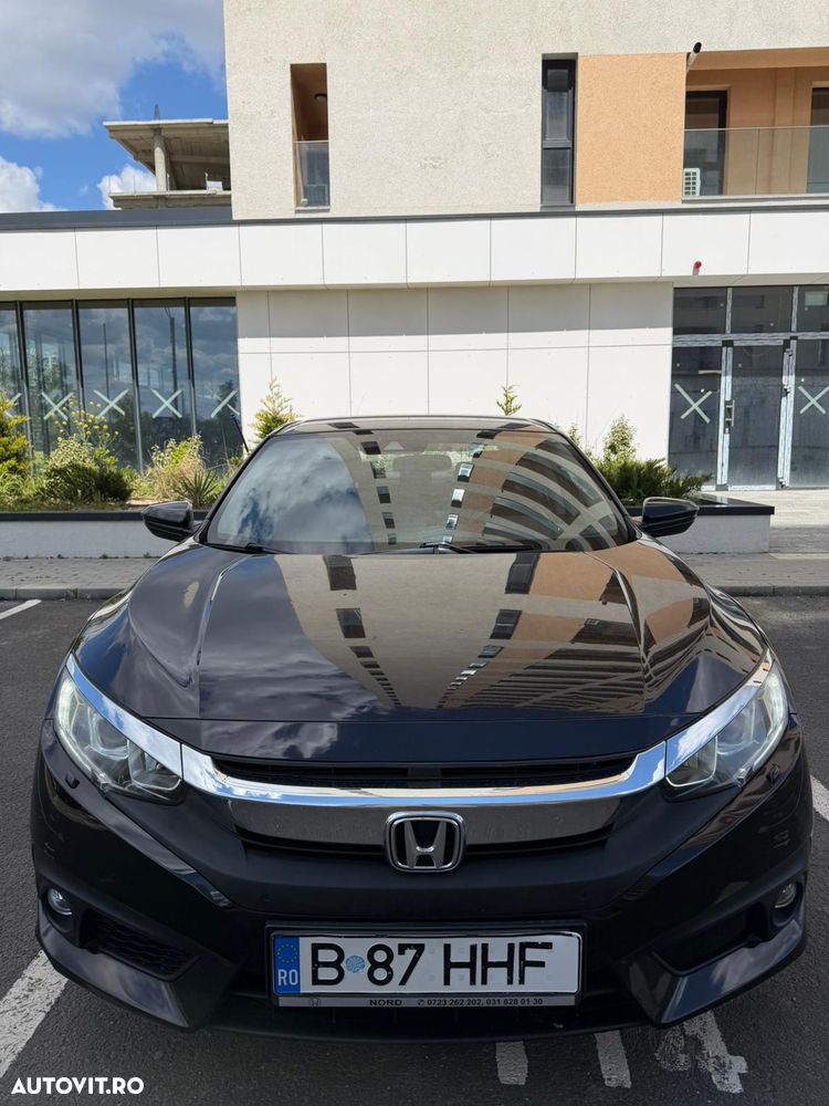 Honda Civic 1.5 VTEC Turbo Executive - 1